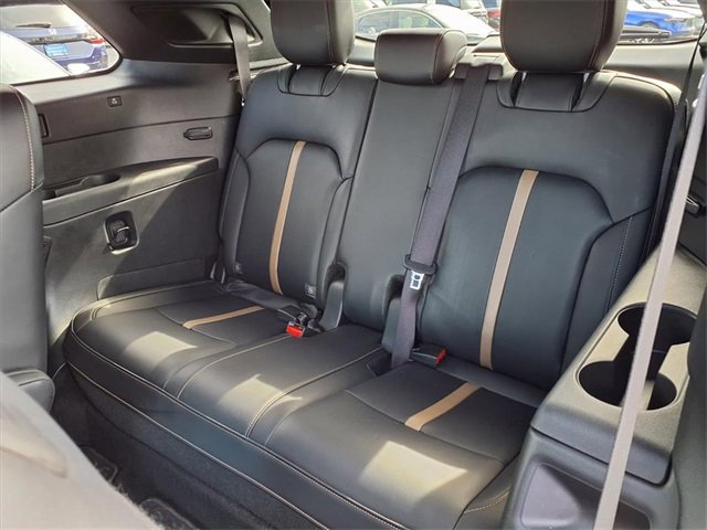 Used 2024 MAZDA CX-90 Plug-In Hybrid w/ Premium Plus image 9