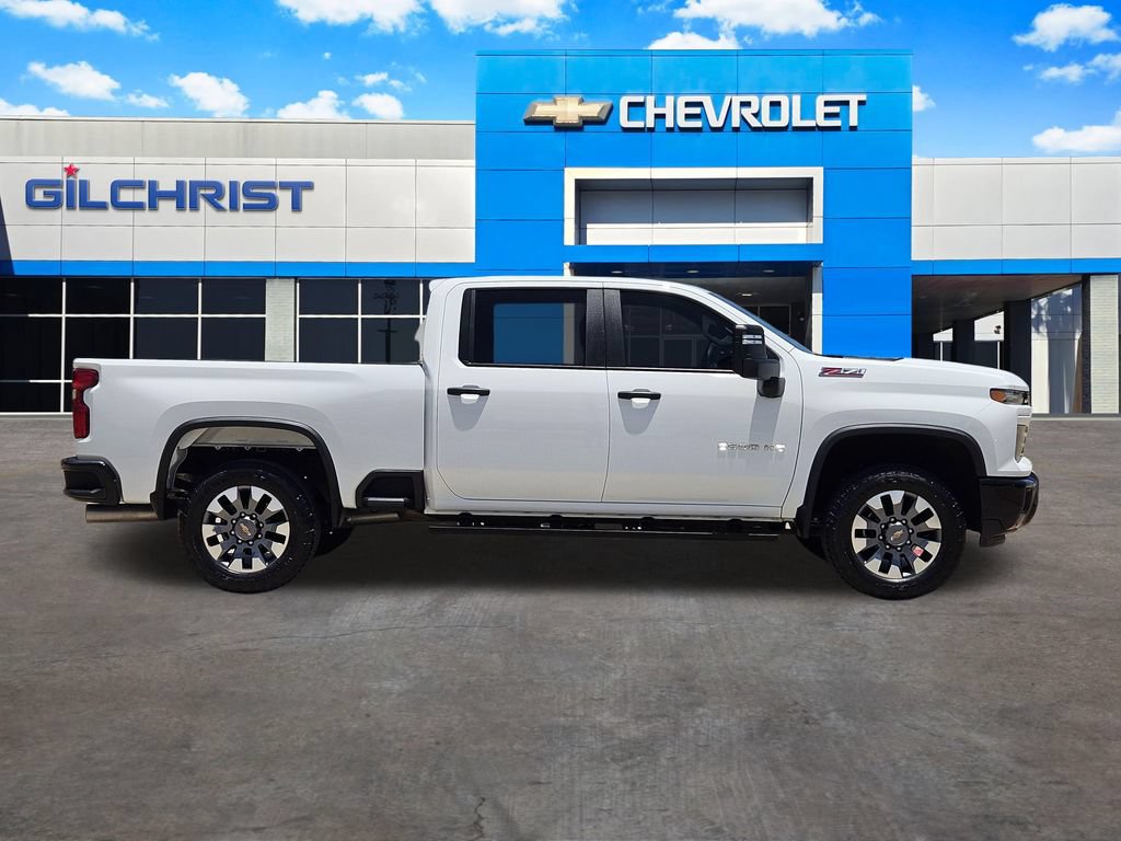 Used 2025 Chevrolet Silverado 2500 Custom w/ Custom Value Package AWD/4WD image 8