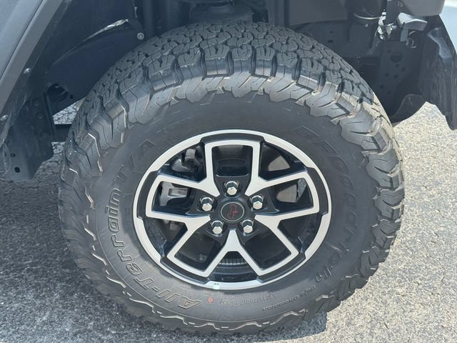 Certified 2026 Jeep Wrangler Unlimited Rubicon AWD/4WD image 9