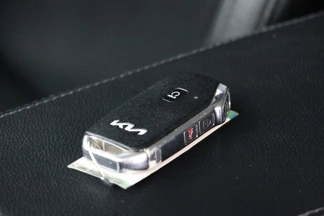 Used 2023 Kia Sportage EX FWD image 39
