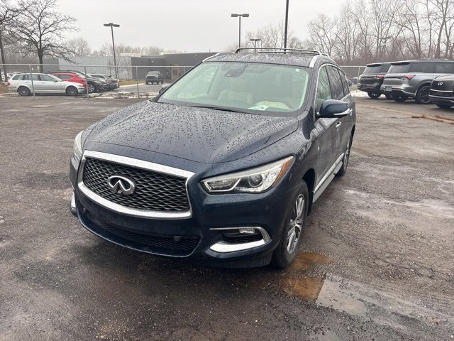 Used 2019 INFINITI QX60 Luxe w/ Essential Package