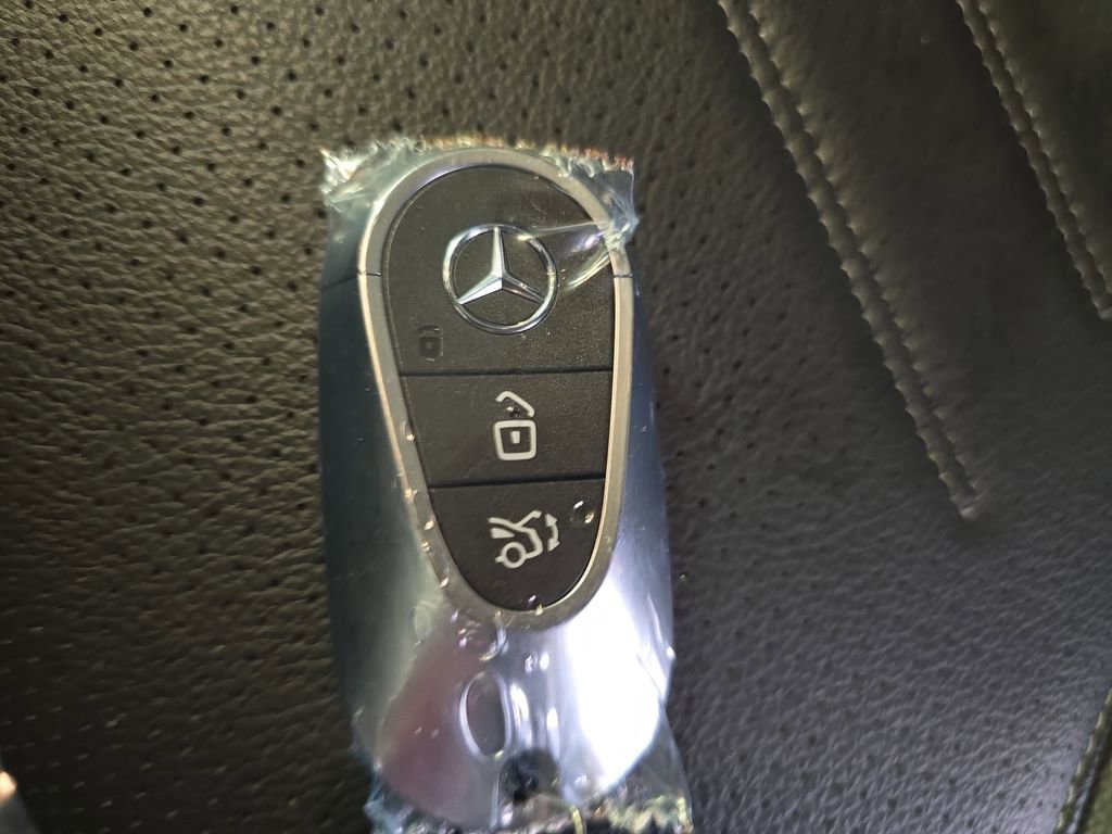 Certified 2026 Mercedes-Benz GLC 300 image 35