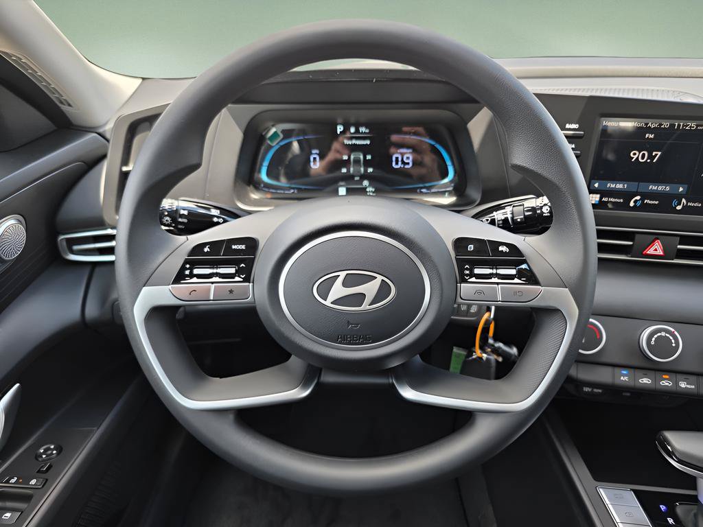 New 2026 Hyundai Elantra SE w/ Cargo Package FWD image 16