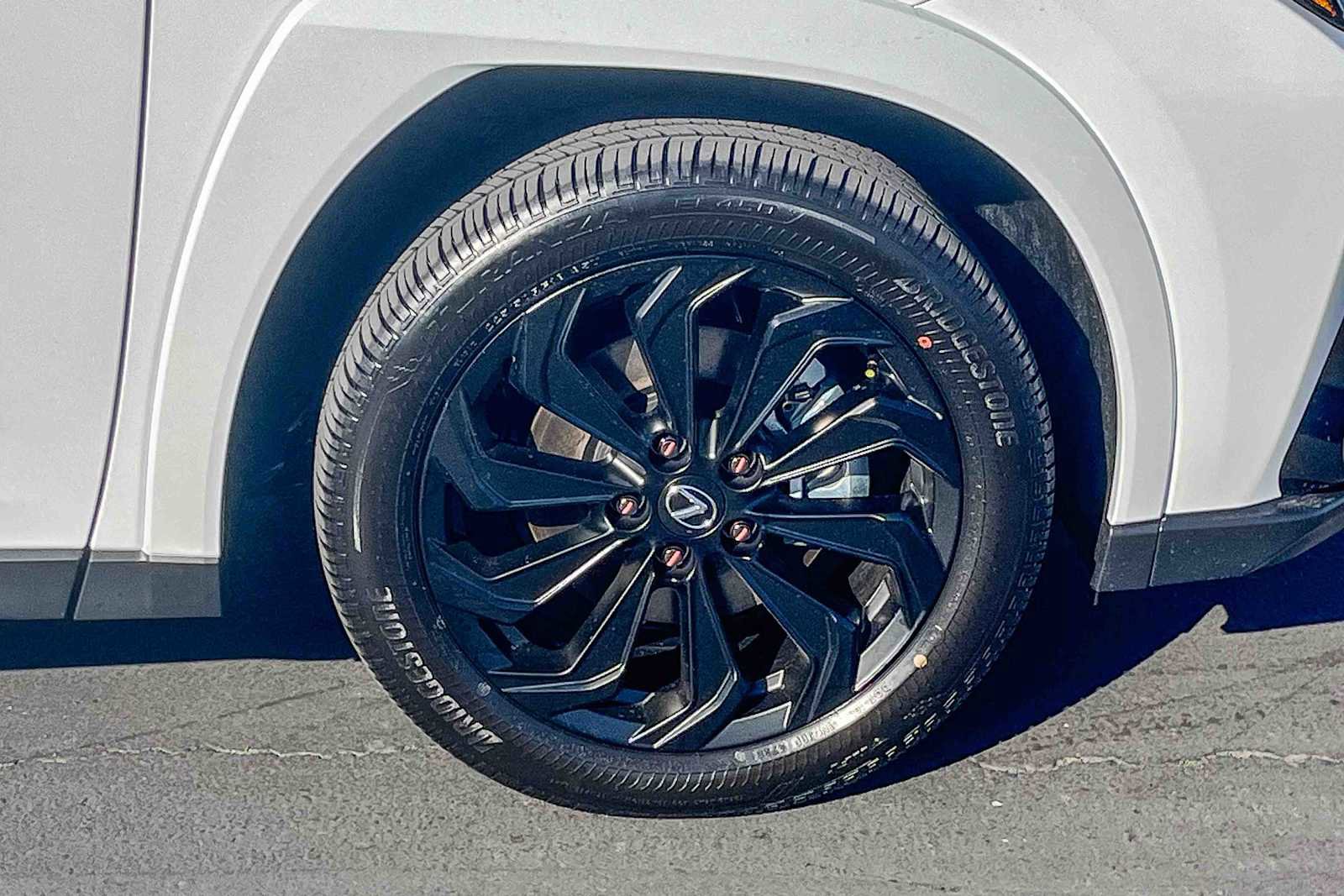 New 2025 Lexus UX 300h AWD image 9