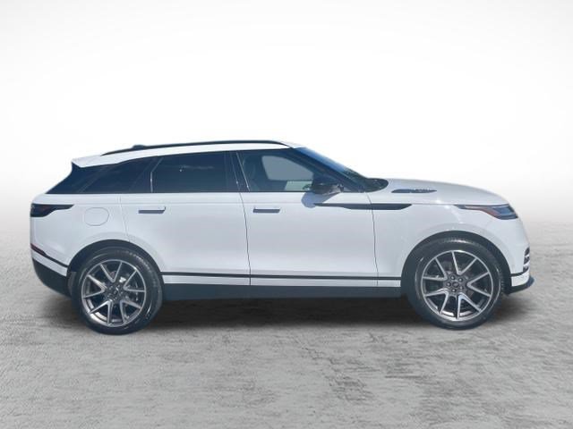 Certified 2026 Land Rover Range Rover Velar Dynamic SE AWD/4WD image 4