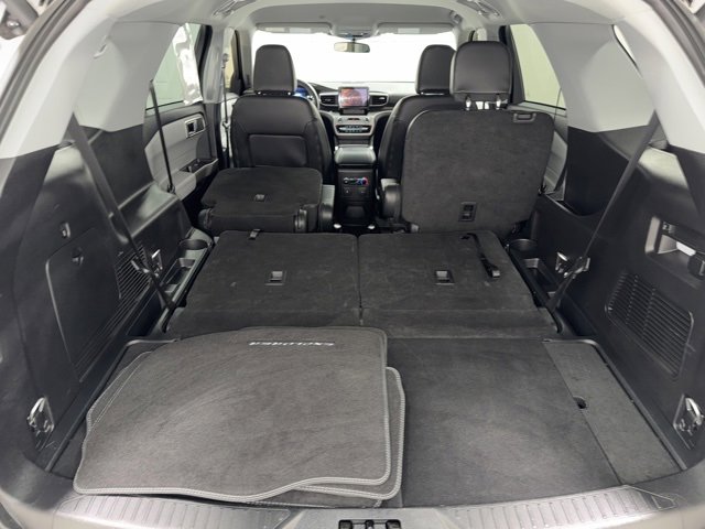 Used 2023 Ford Explorer XLT w/ Equipment Group 202A image 38