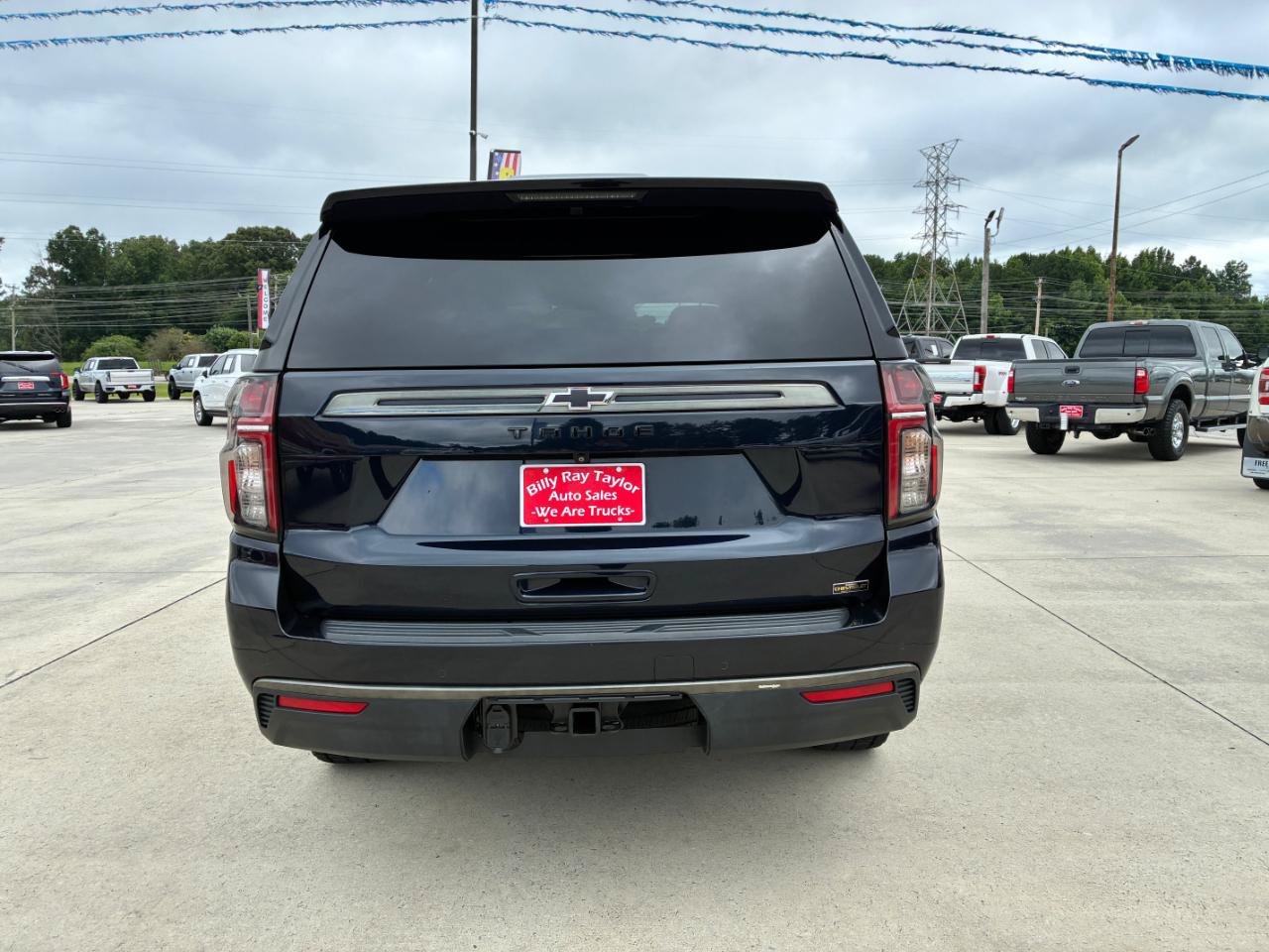 Used 2021 Chevrolet Tahoe Z71 w/ Luxury Package AWD/4WD image 6