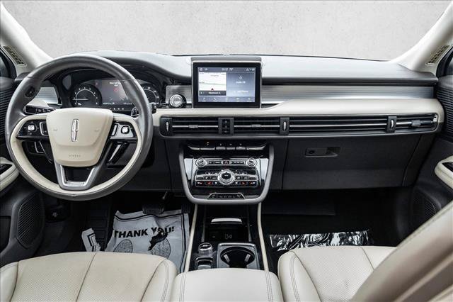 Used 2021 Lincoln Corsair AWD w/ Premium Package image 19