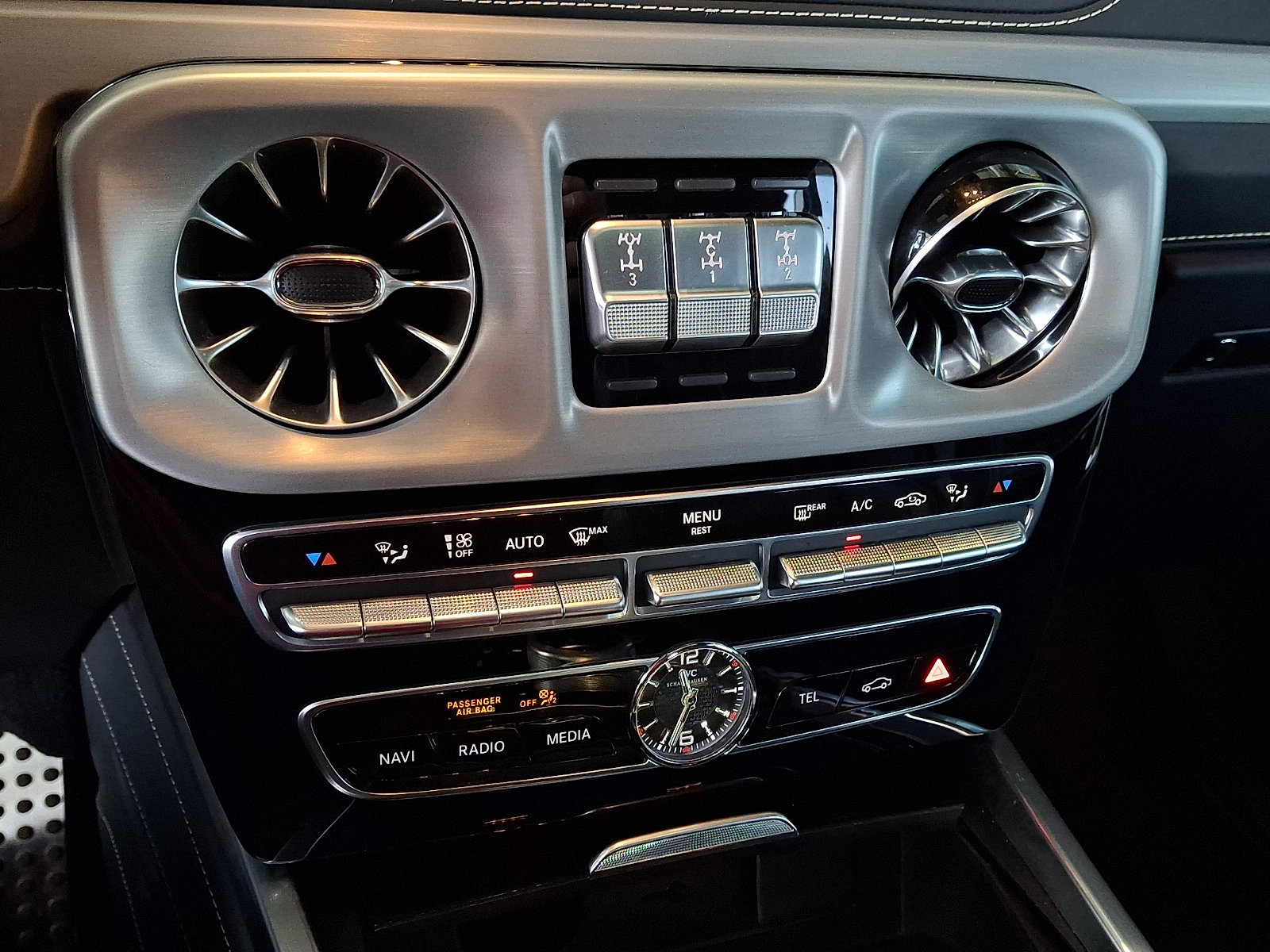 Certified 2024 Mercedes-Benz G 63 AMG 4MATIC image 15