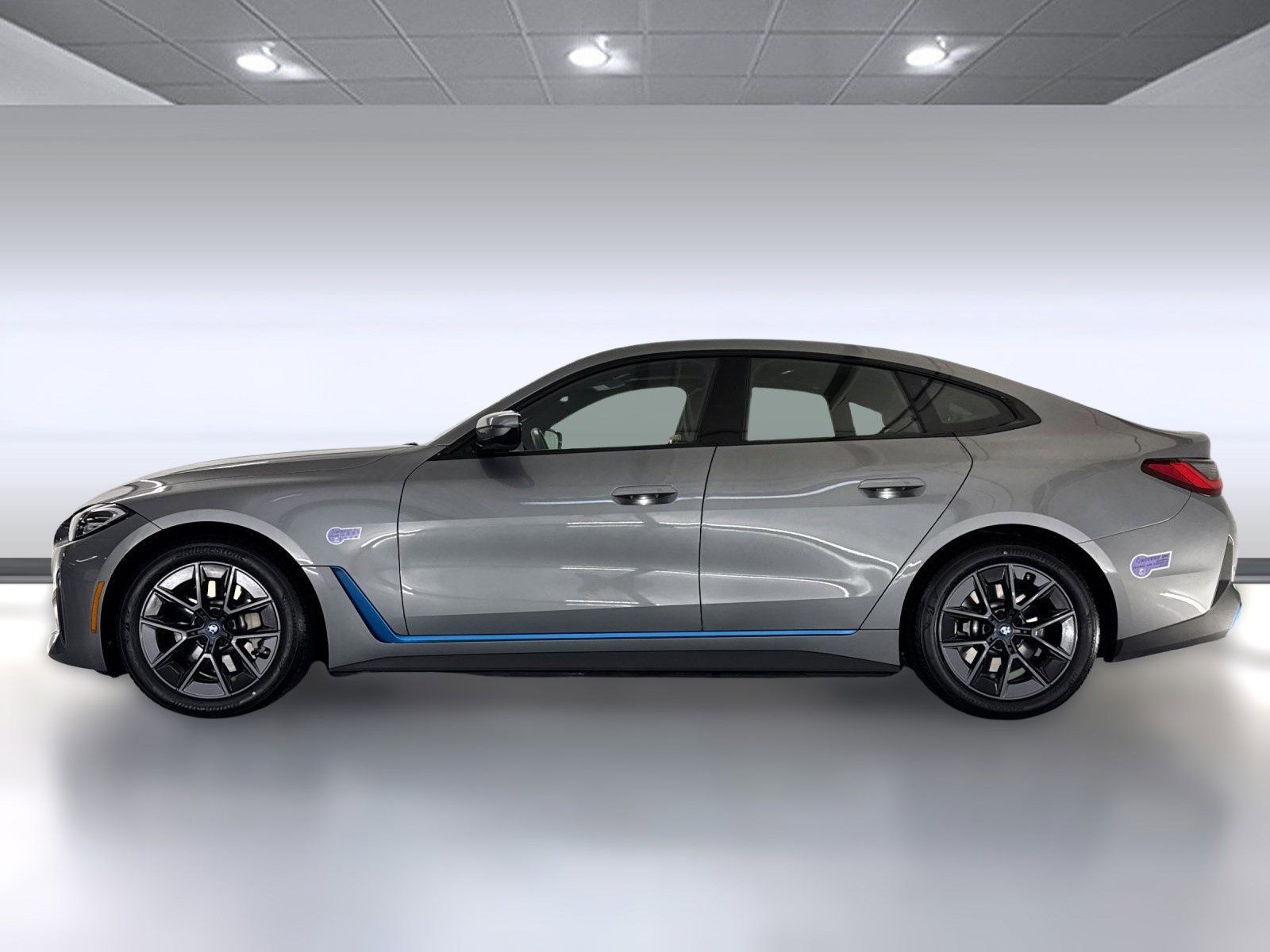 Certified 2023 BMW i4 eDrive40 w/ Premium Package image 2