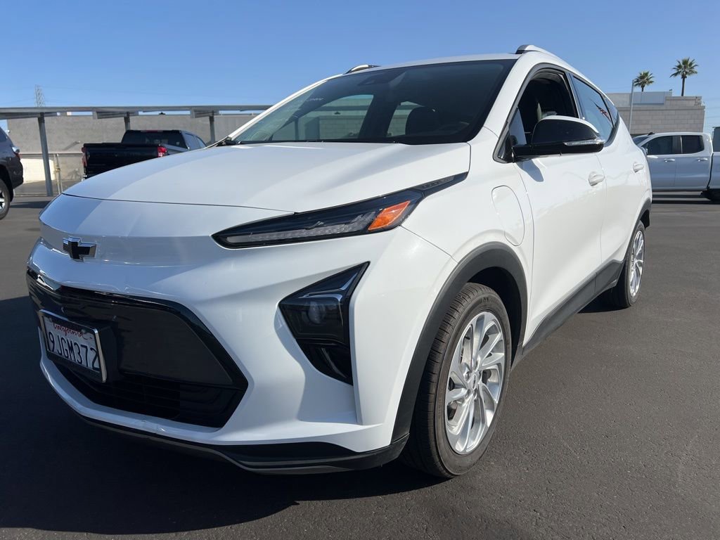 Used 2023 Chevrolet Bolt EUV LT image 3