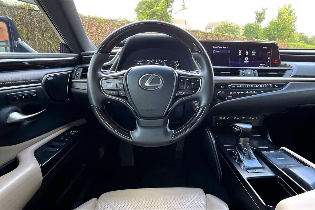 Used 2020 Lexus ES 350 w/ Accessory Package 2 FWD image 7