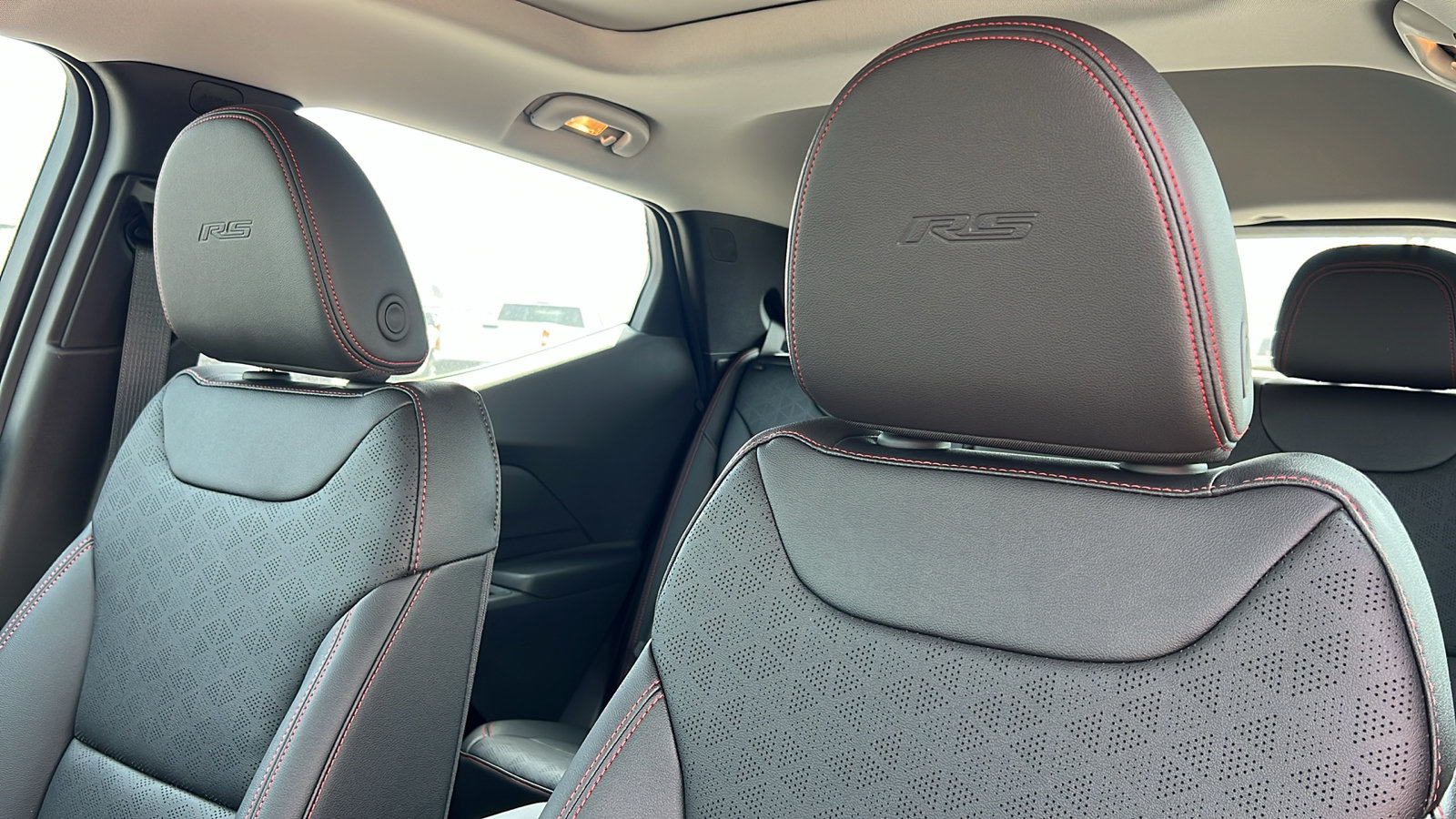 New 2027 Chevrolet Bolt RS w/ Technology Package FWD image 18