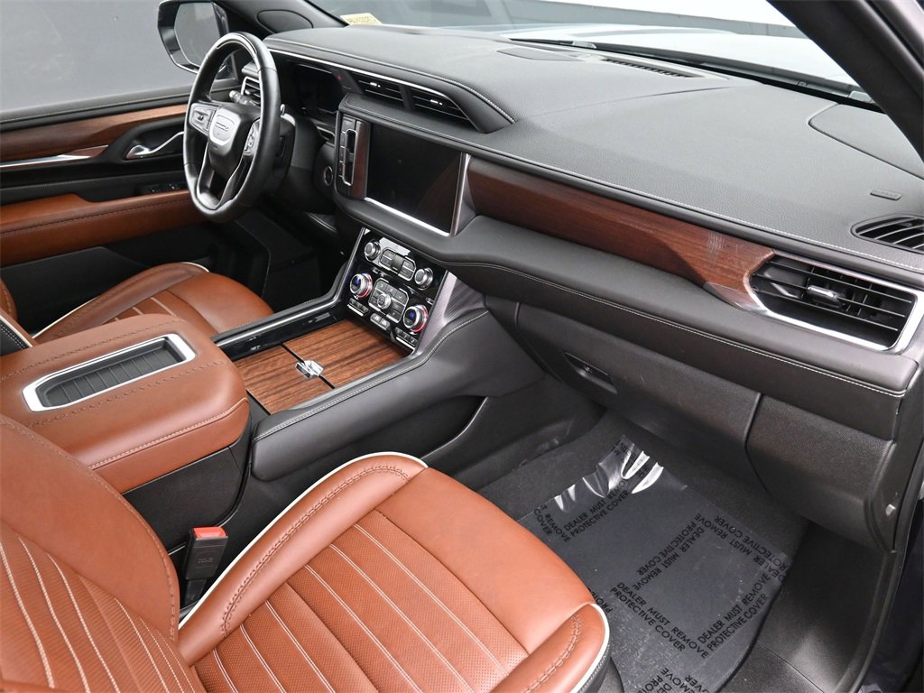 Used 2024 GMC Yukon XL Denali Ultimate image 11