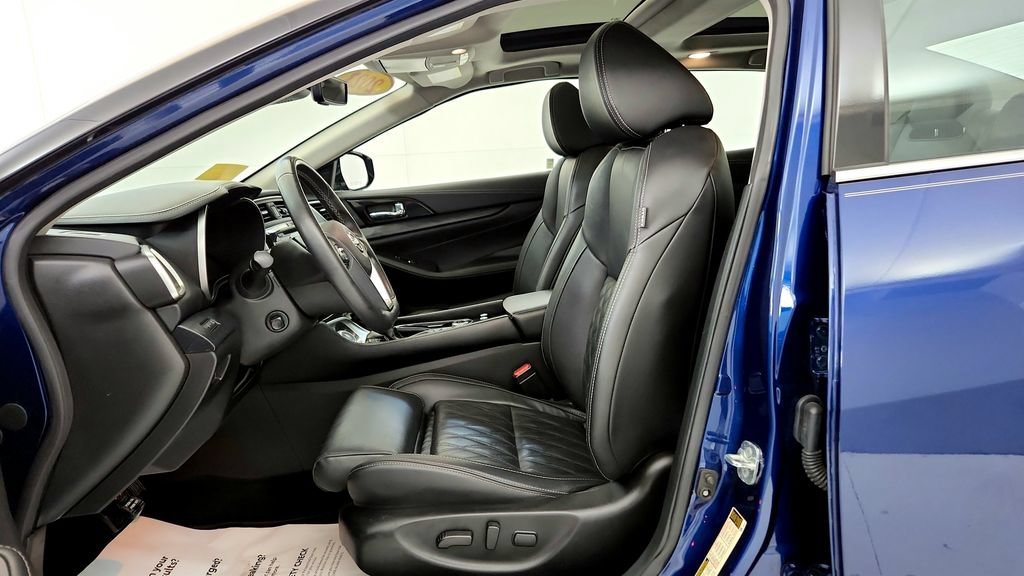 Used 2023 Nissan Maxima Platinum w/ Sport Mat Group FWD image 25