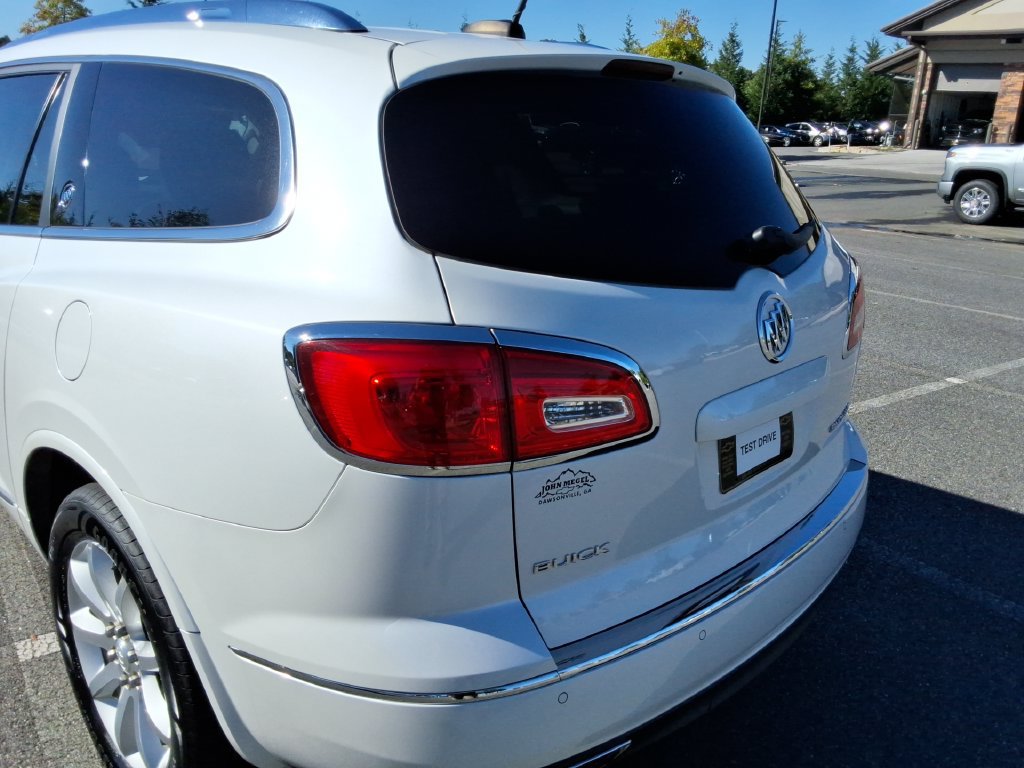 Used 2017 Buick Enclave Premium w/ Experience Buick Package FWD image 13