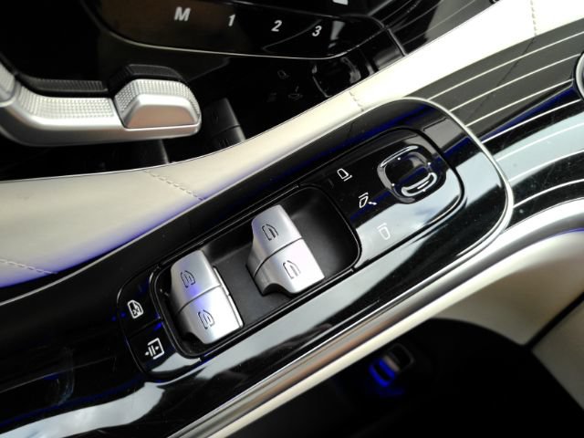 Used 2023 Mercedes-Benz S 580 4MATIC Sedan image 44
