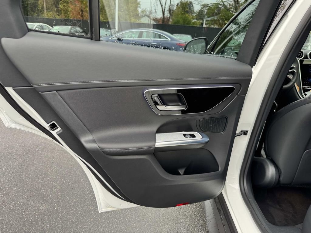 Certified 2025 Mercedes-Benz GLC 300 4MATIC image 14