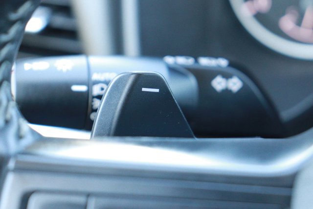 Used 2025 Nissan Rogue SV image 21