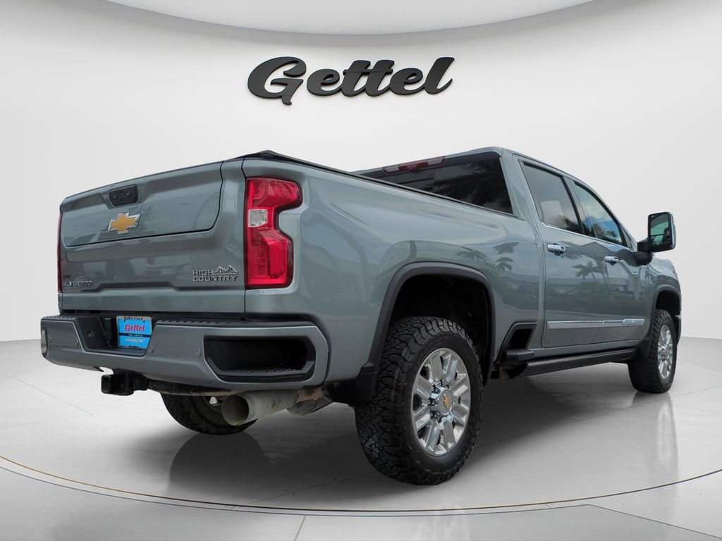 Used 2024 Chevrolet Silverado 2500 High Country w/ High Country Premium Package AWD/4WD image 5