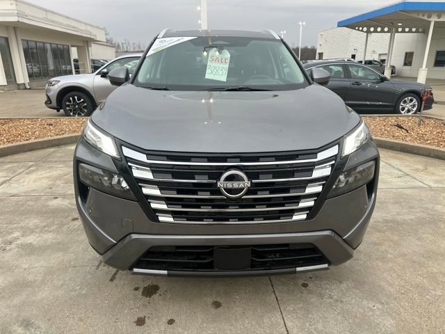 Used 2025 Nissan Rogue SL w/ Tech Package image 8