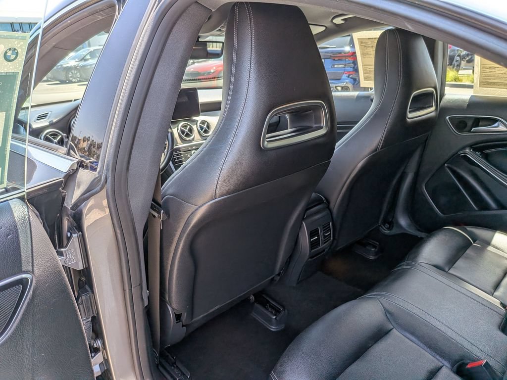 Used 2018 Mercedes-Benz CLA 250 image 11