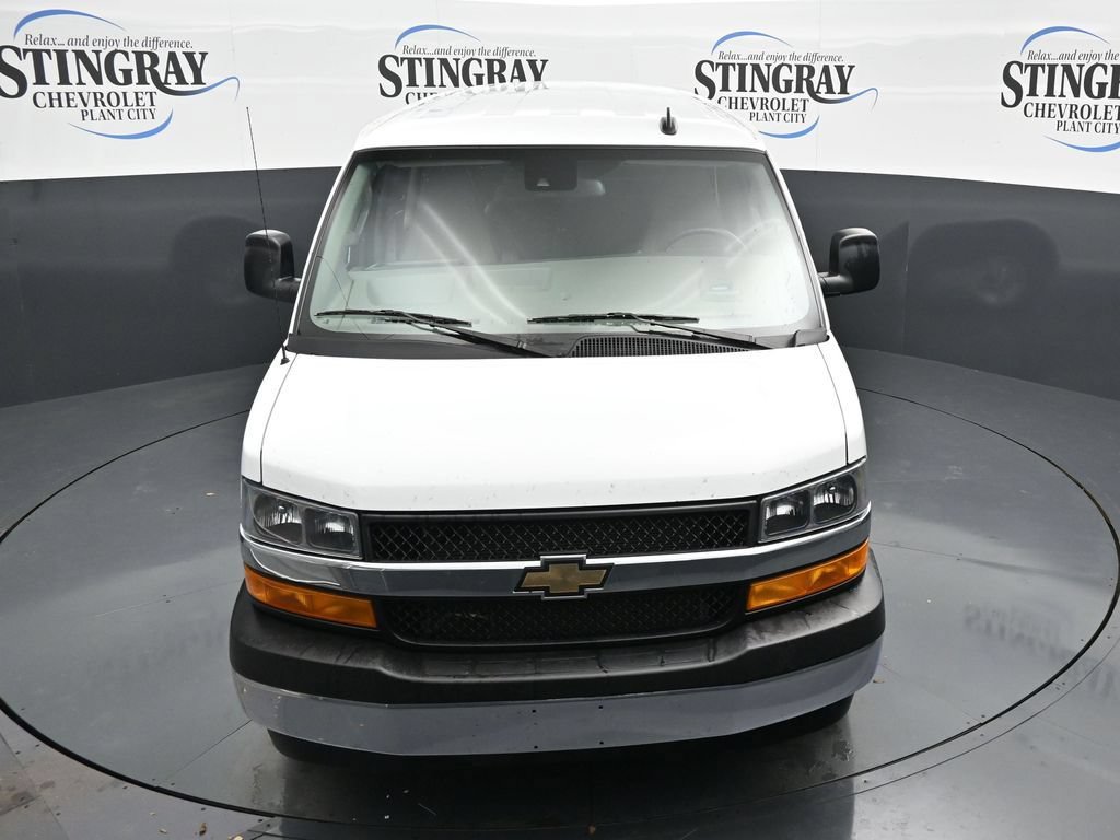 Used 2025 Chevrolet Express 3500 LT w/ LT Preferred Equipment Group RWD image 19