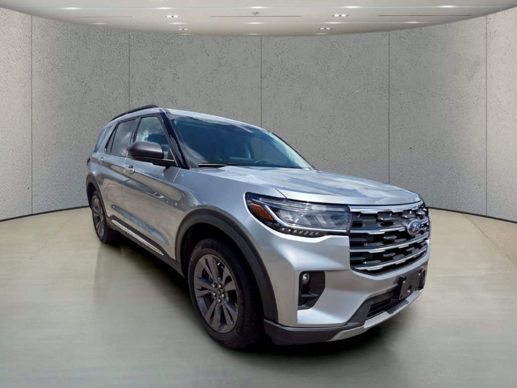 Used 2025 Ford Explorer Active w/ Active Comfort Package AWD/4WD image 7