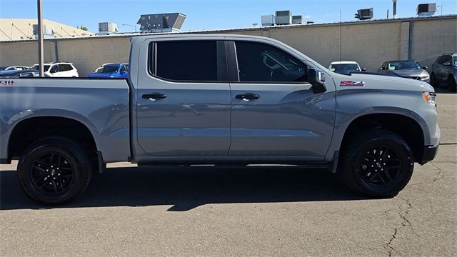 Used 2024 Chevrolet Silverado 1500 LT Trail Boss w/ LT Trail Boss Premium Package image 9