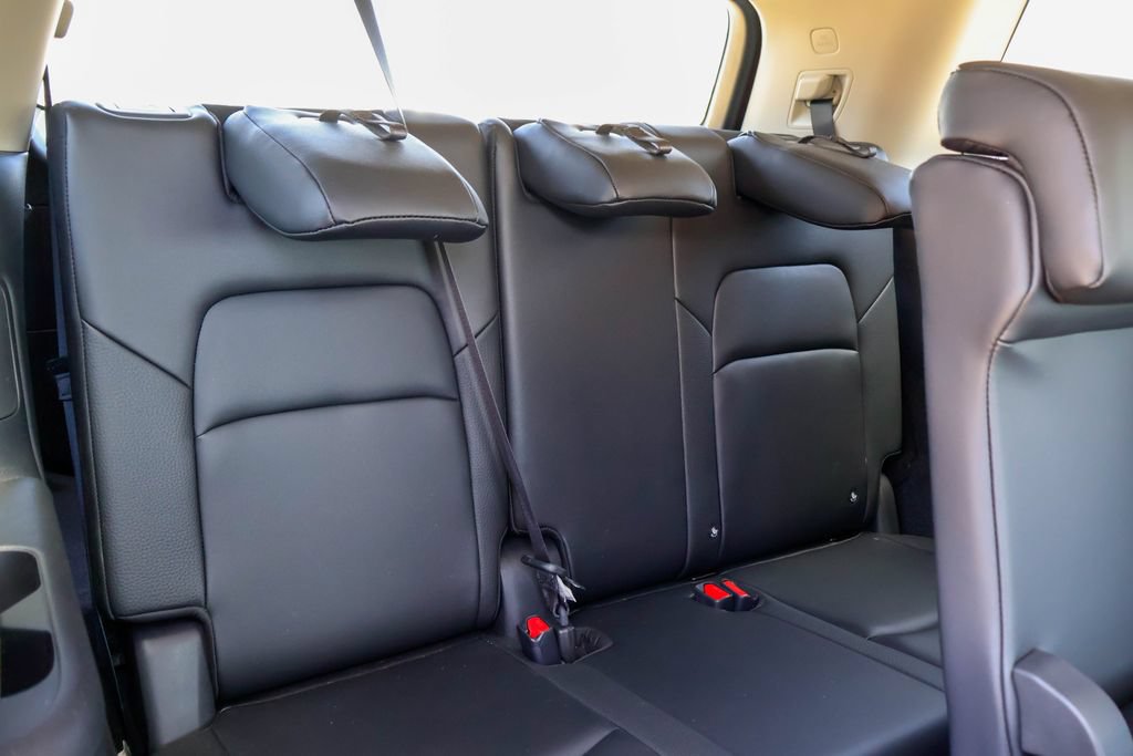 Used 2023 Nissan Pathfinder SL FWD image 12