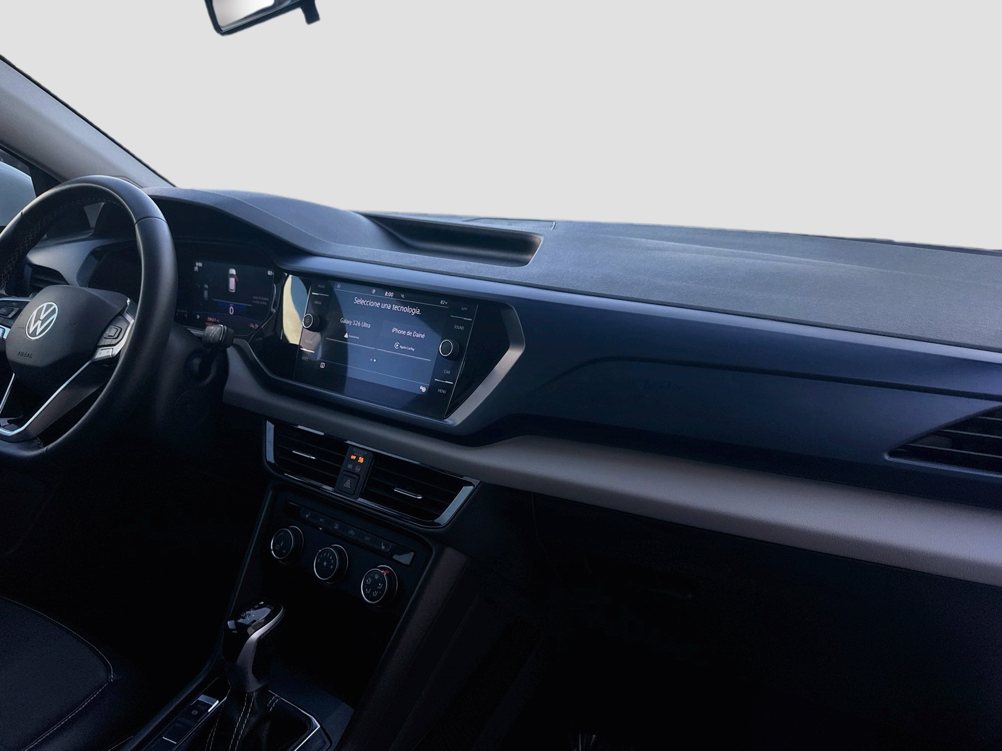 Certified 2022 Volkswagen Taos SE FWD image 32