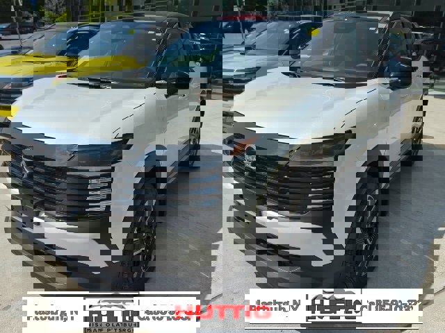 New 2025 Nissan Kicks SV image 1