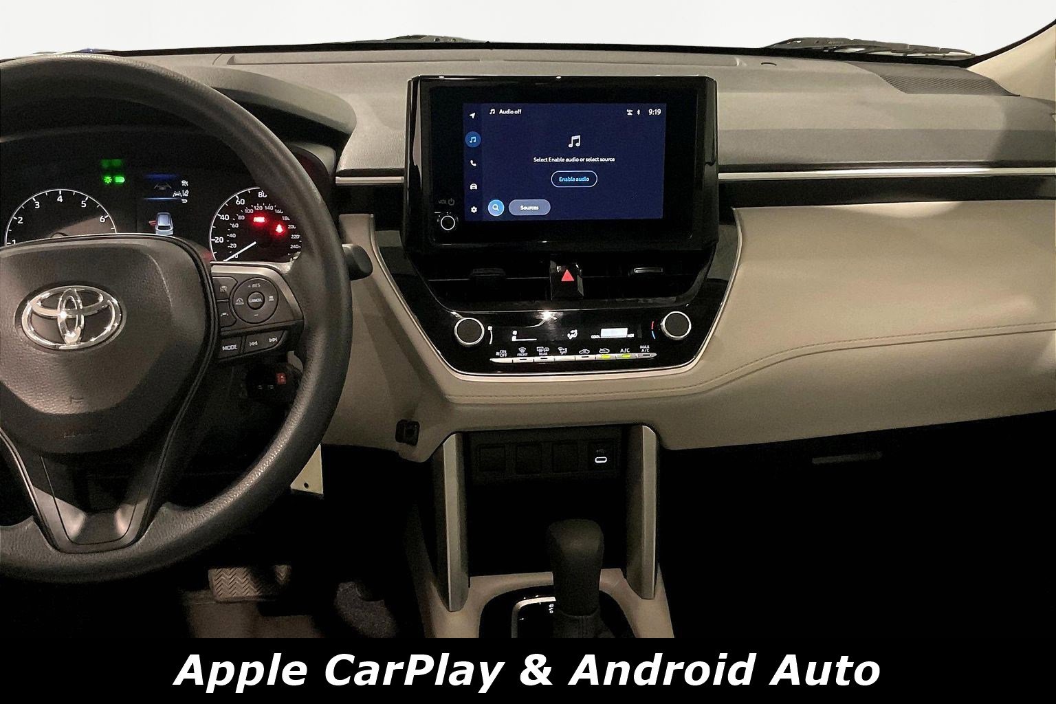 Used 2025 Toyota Corolla Cross L image 10