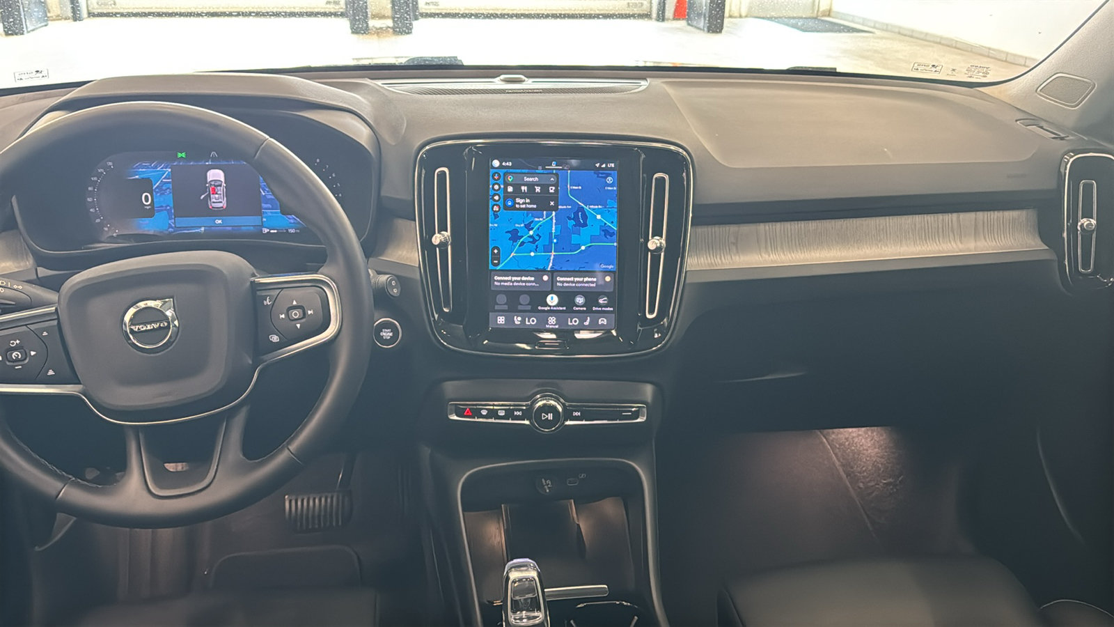 Used 2023 Volvo XC40 B5 Ultimate w/ Protection Package Premier AWD/4WD image 11