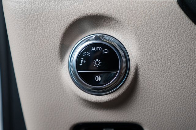 Certified 2024 Mercedes-Benz C 300 4MATIC Sedan image 18