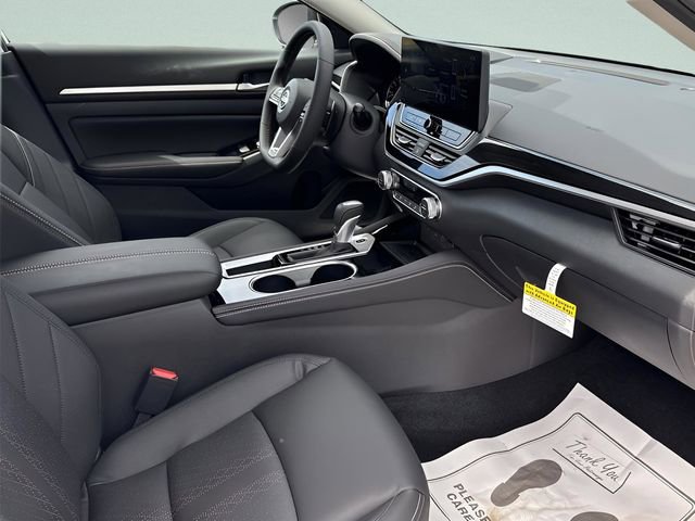 New 2025 Nissan Altima 2.5 SR w/ SR Premium Package image 11