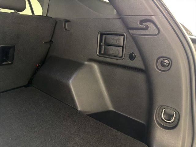 Used 2023 Chevrolet Equinox LT image 31