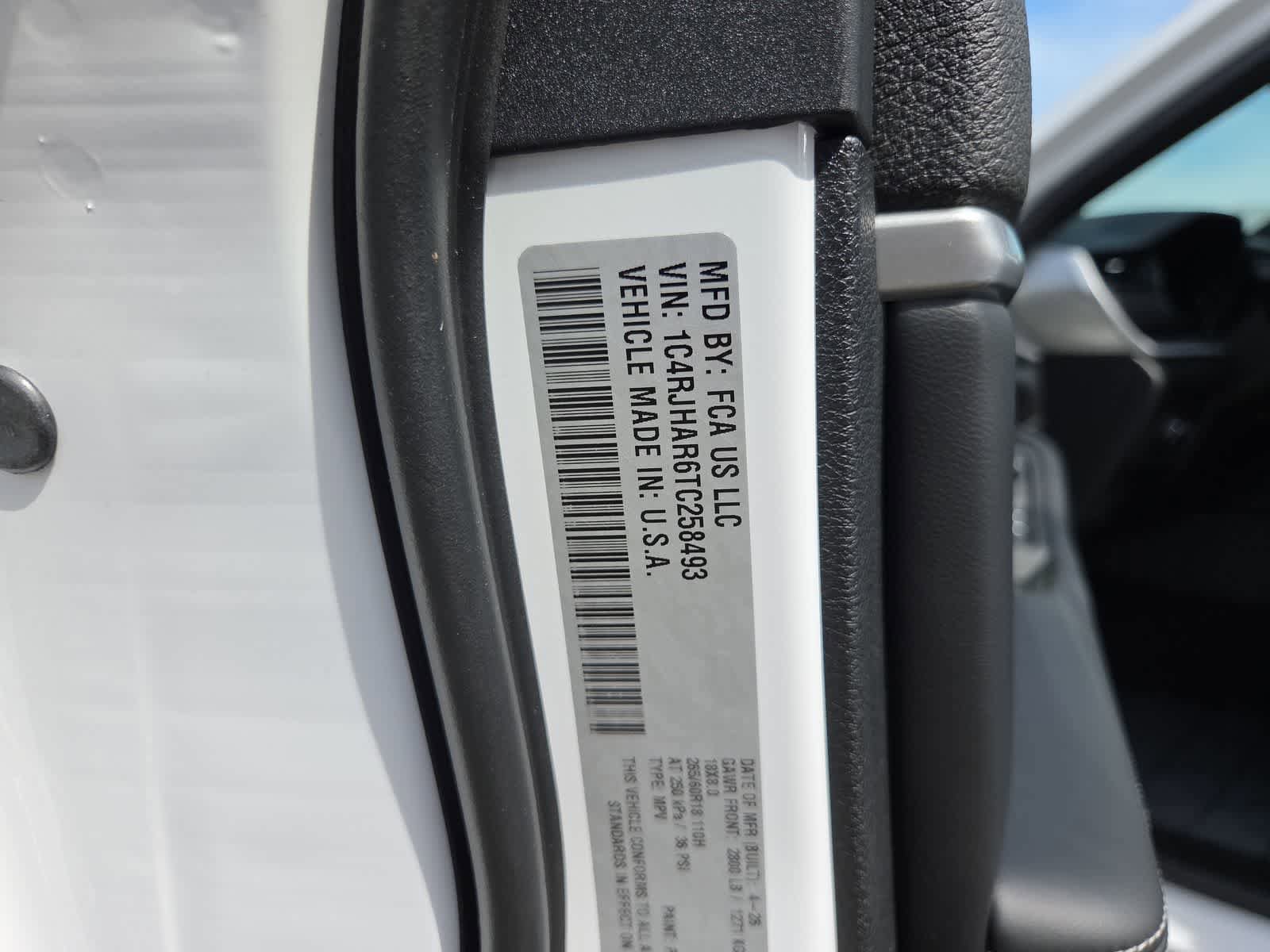 New 2026 Jeep Grand Cherokee Altitude AWD/4WD image 29