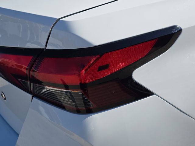 New 2025 Nissan Versa S w/ Trunk Package FWD image 11