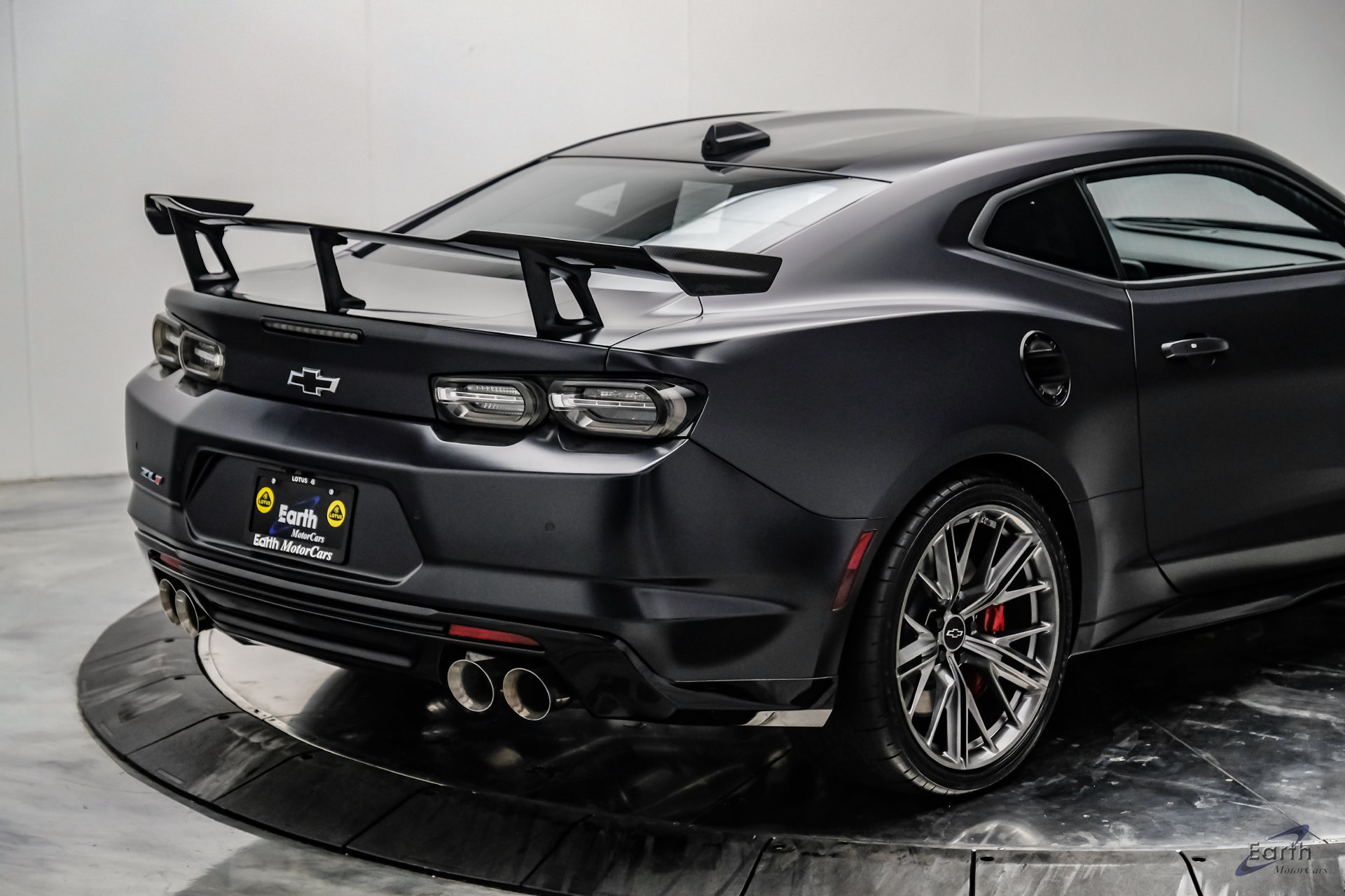 Used 2024 Chevrolet Camaro ZL1 RWD image 25