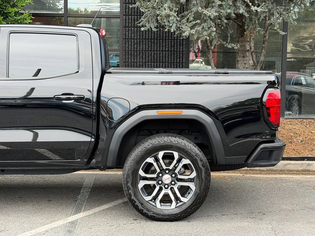 Used 2024 GMC Canyon AT4 w/ AT4 Premium Package AWD/4WD image 11