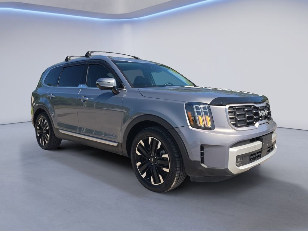 Used 2024 Kia Telluride SX w/ Towing Package FWD image 8