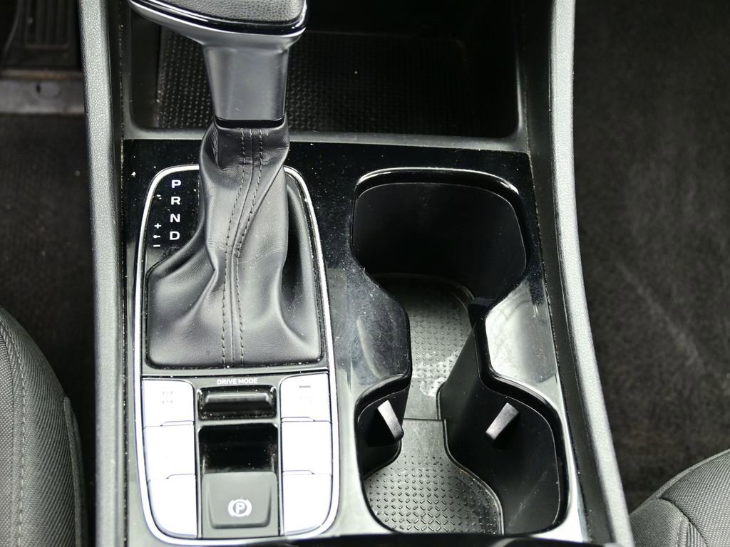 Used 2023 Hyundai Tucson SE image 6