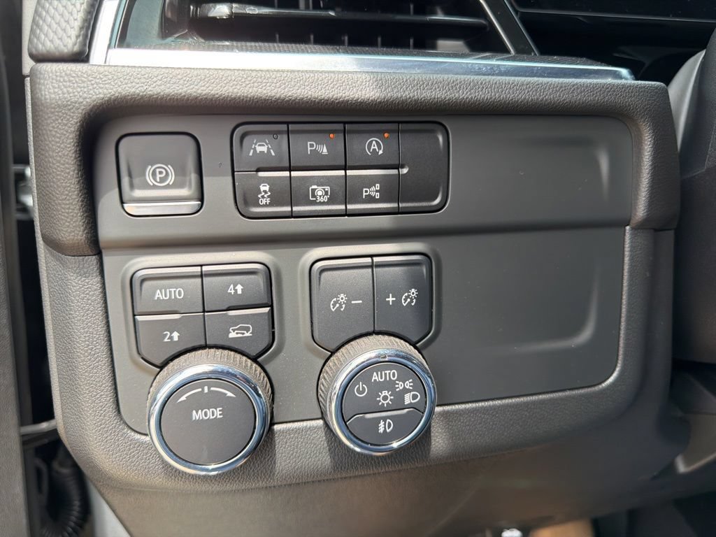 Used 2025 Chevrolet Tahoe RST w/ Comfort Package AWD/4WD image 37