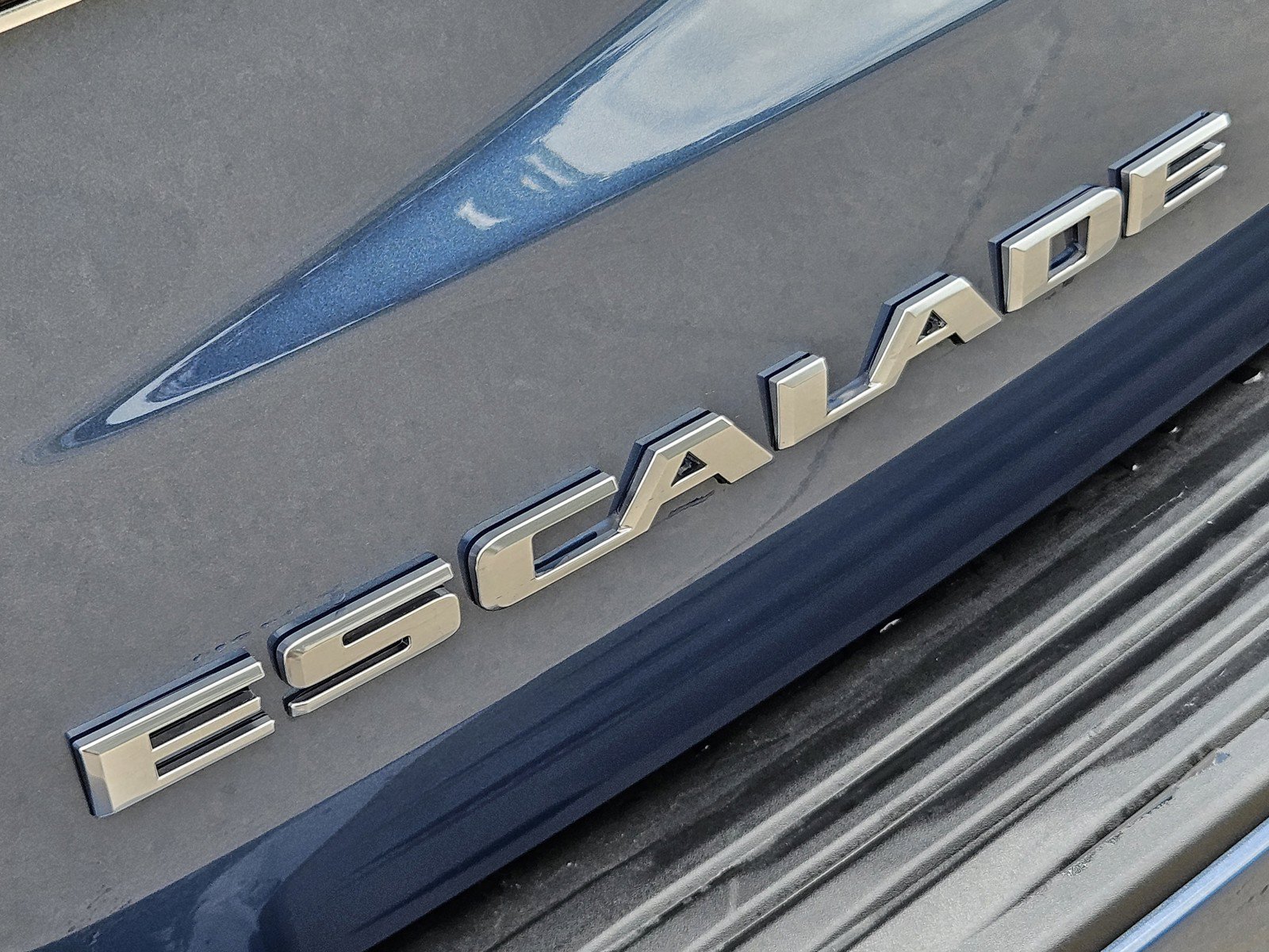 New 2026 Cadillac Escalade Luxury w/ Touring Package AWD/4WD image 8