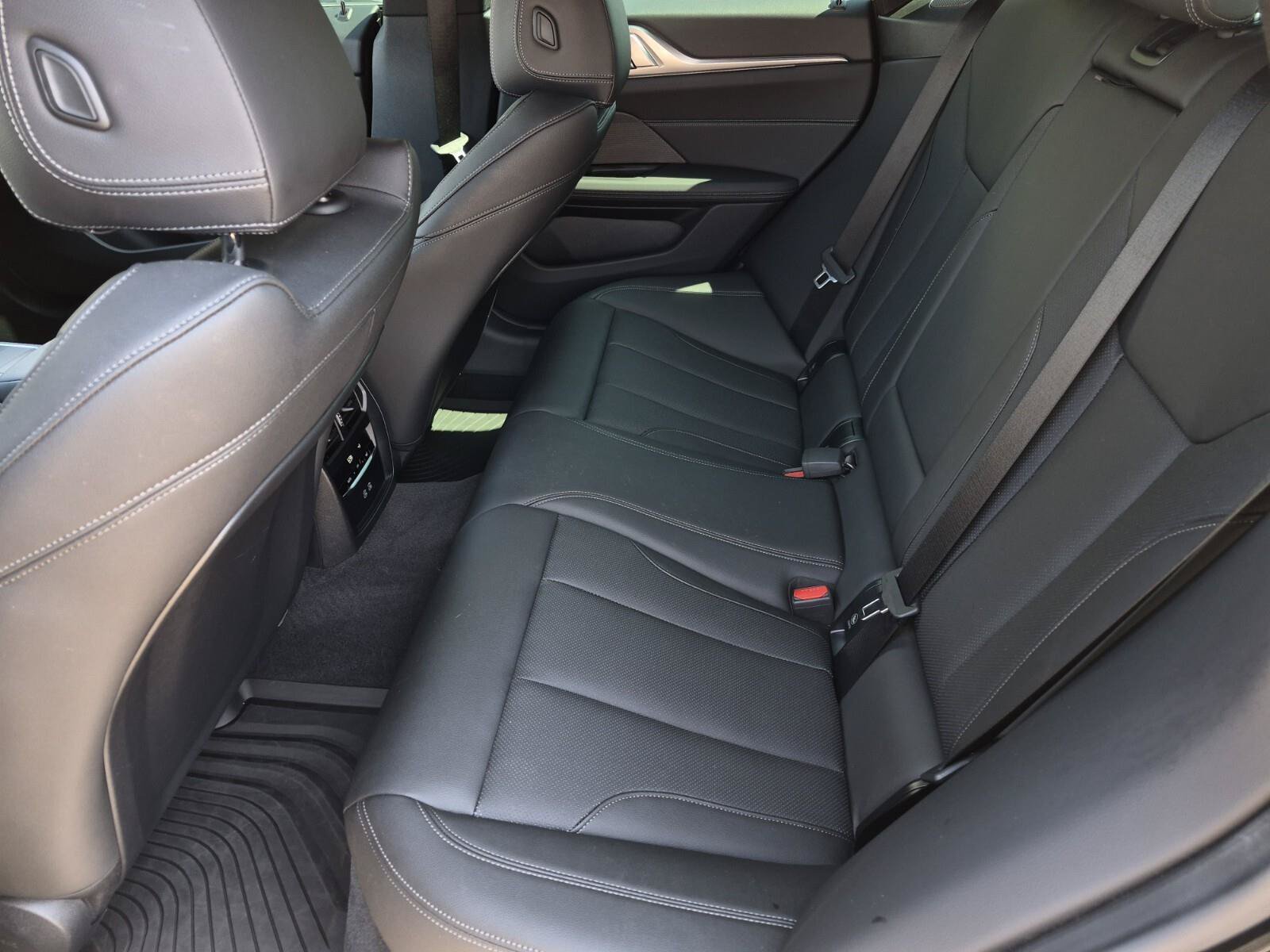 Certified 2025 BMW 430i w/ Premium Package RWD image 17