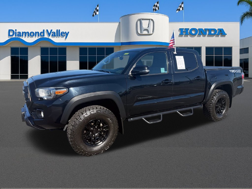 Used 2020 Toyota Tacoma TRD Off-Road w/ Technology Package AWD/4WD image 3