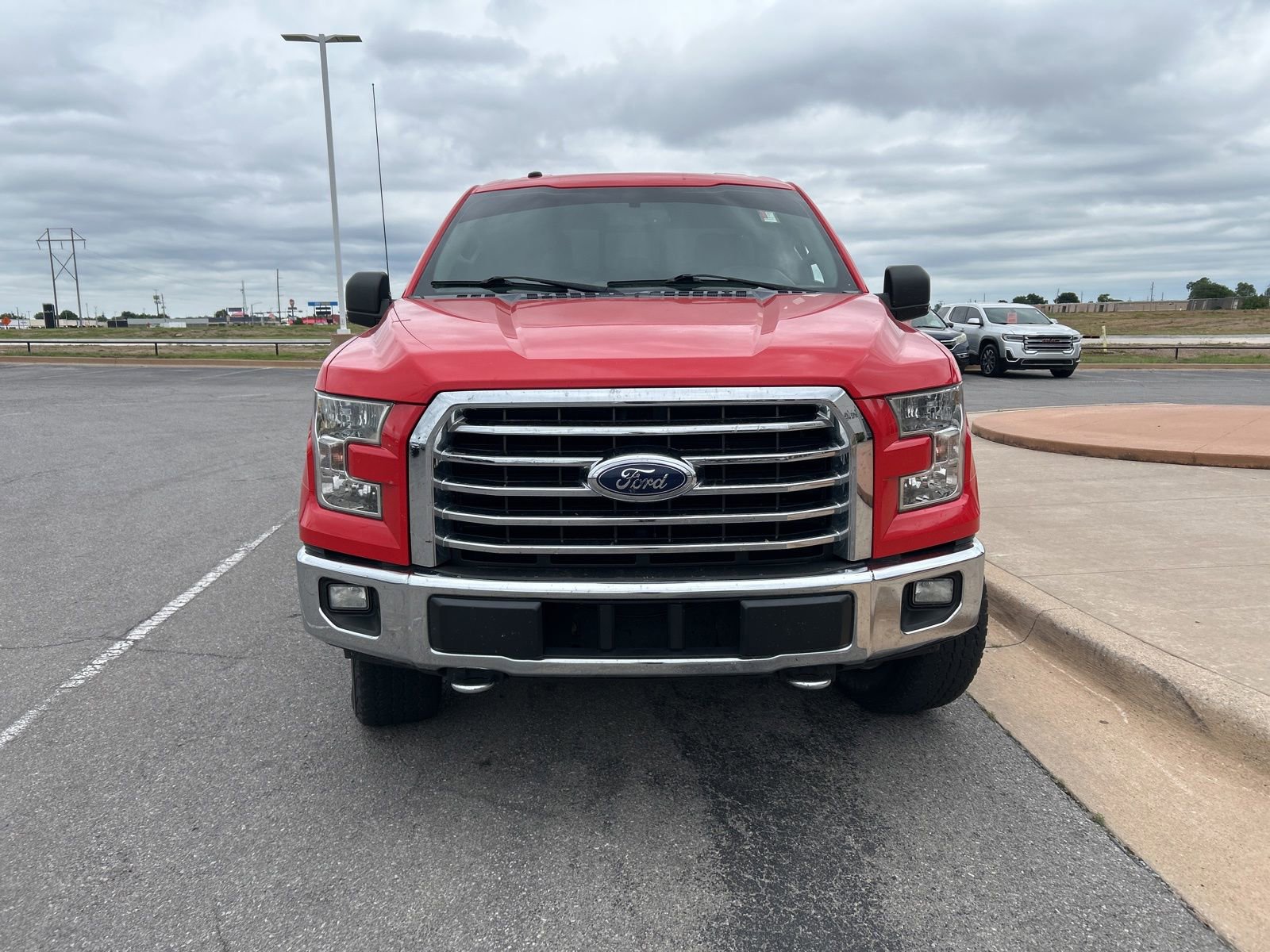 Used 2017 Ford F150 XLT w/ Equipment Group 302A Luxury AWD/4WD image 2