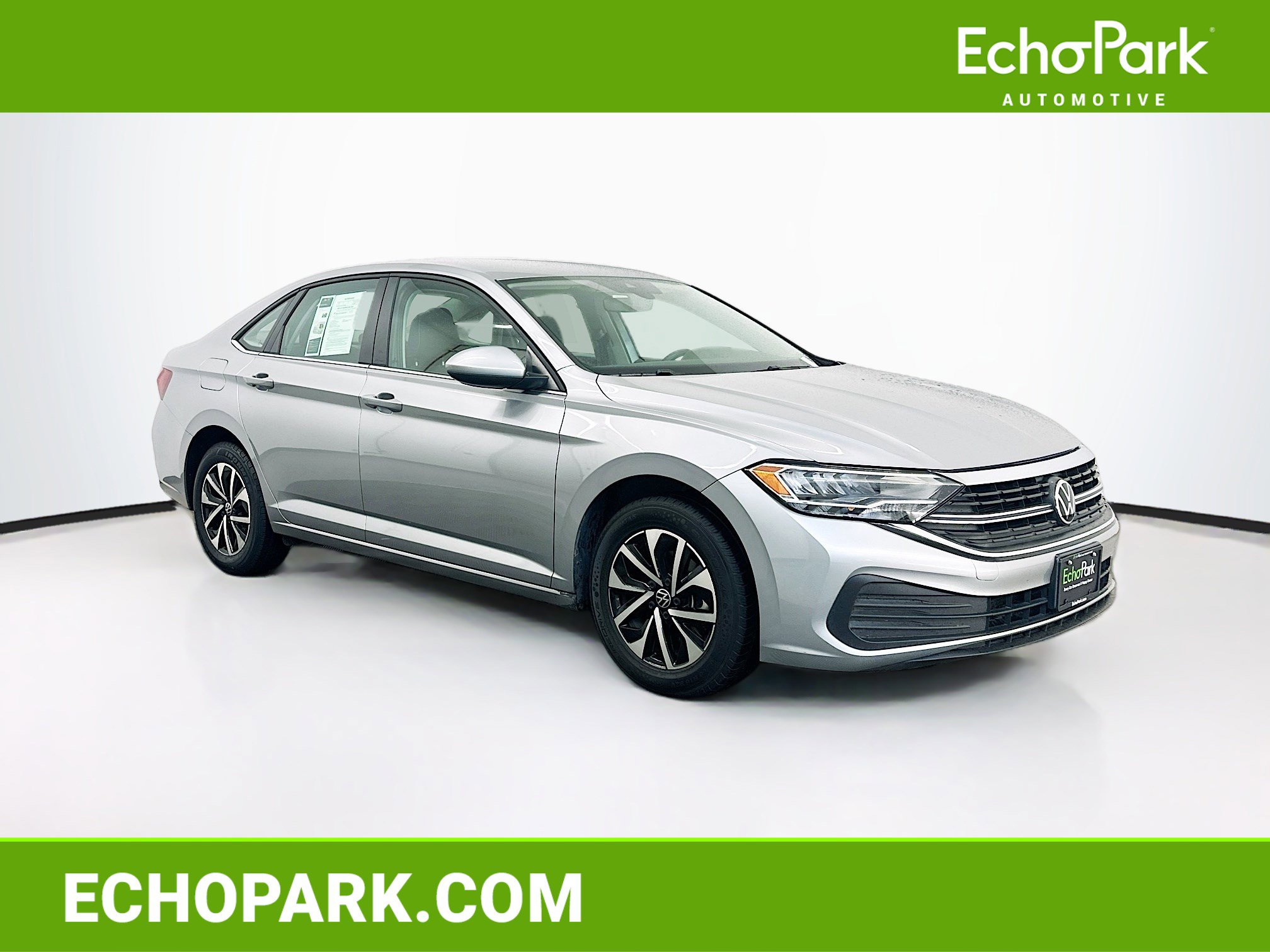 Used 2024 Volkswagen Jetta S image 1