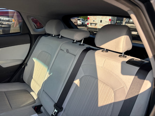 Used 2023 Hyundai Kona SEL w/ Cargo Package AWD/4WD image 8